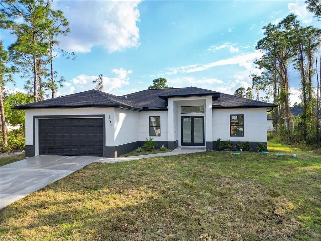 3 bed, 2.0 bath, 1630 sqft, $2,100 — Photo 1