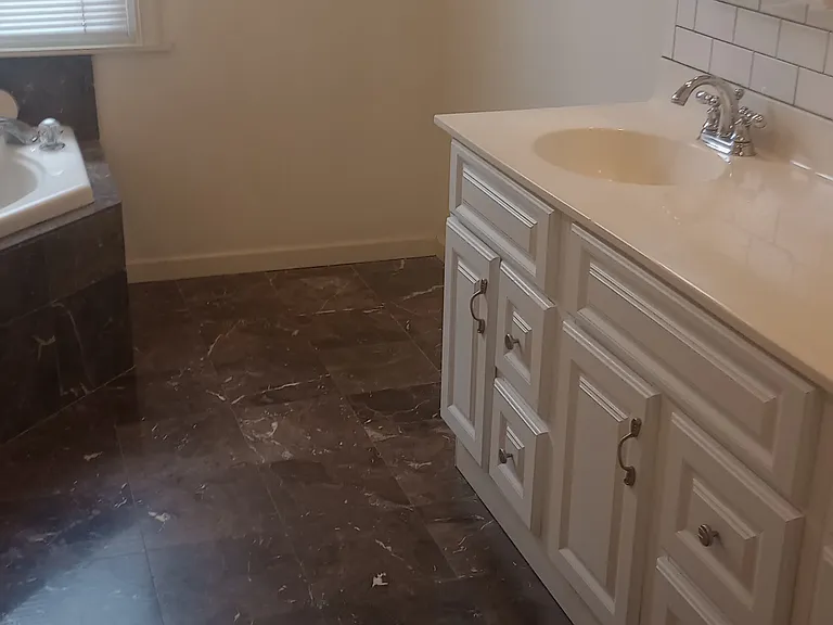 75 N Main St #1 — Photo 2