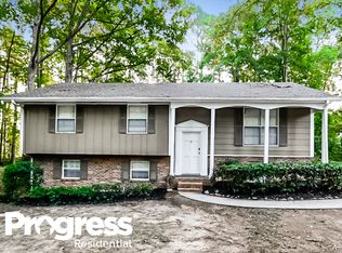 175 Buckeye Ln, Fayetteville, GA 30214