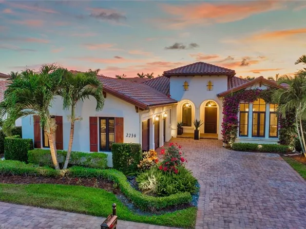 2239 Residence CIR, NAPLES, FL 34105