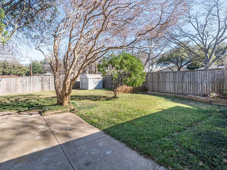 12611 High Meadow Dr — Photo 37