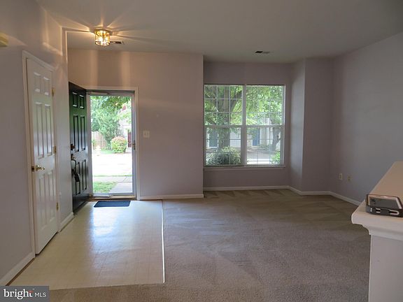 3rd image of 7582 Duneiden Ln
