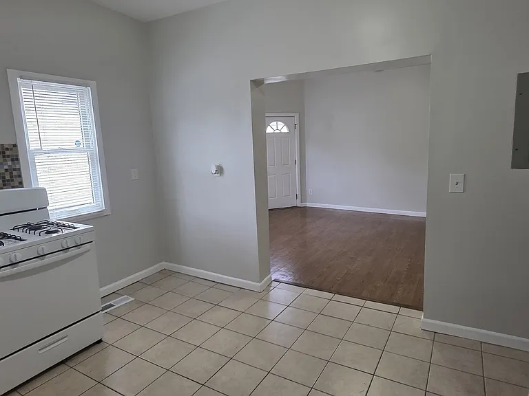 84 Sanford Ave #1 — Photo 9