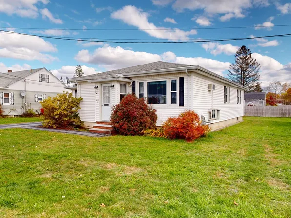 211 Farwell Street, Lewiston, ME 04240