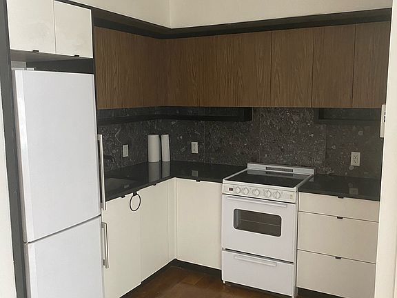 2nd image of 1054 Bushwick Ave APT 2D