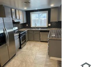 38605 25th St E, Palmdale, CA 93550