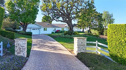 67 Eastfield Dr Photo 1