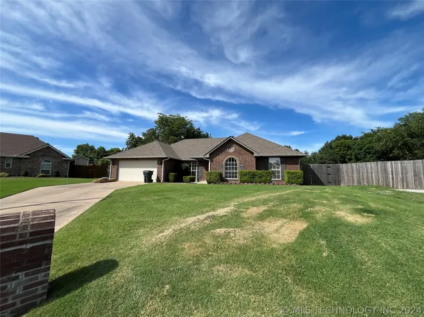 1004 Turner Dr, Muskogee, OK 74403