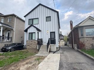 71 Chamberlain Ave, Toronto, ON M6E 4J9