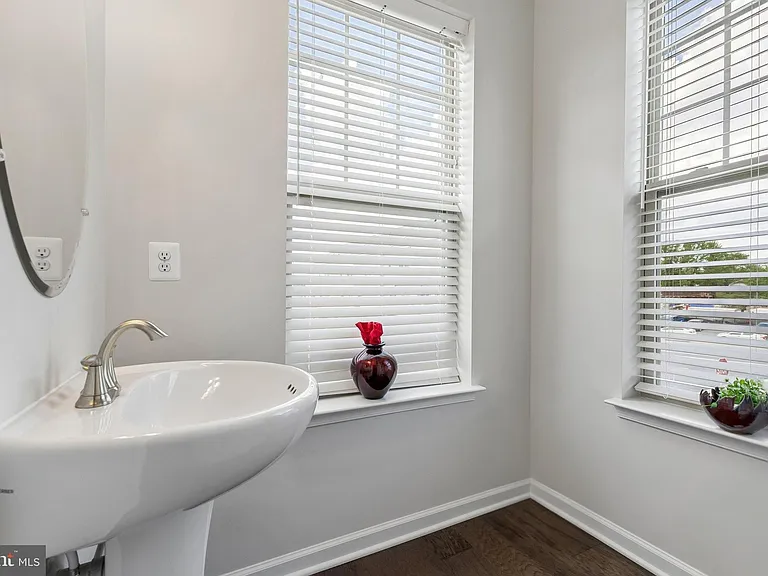 9300 Barnes Loop — Photo 22