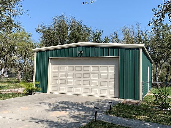 5th image of 1008 Merinel Ln