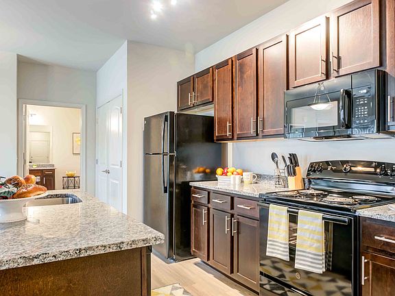 2nd image of 504 Coventry Ln #189