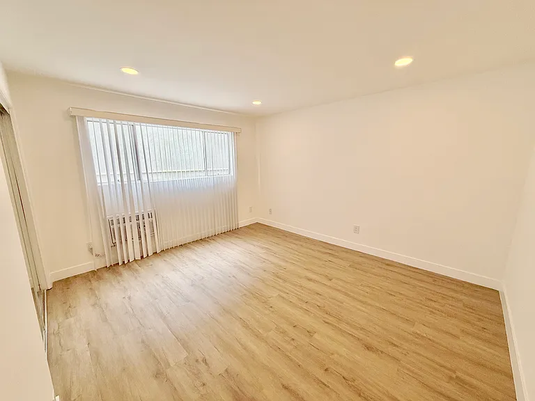 12766 Venice Blvd #104 — Photo 10