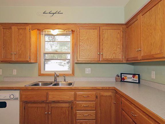 5th image of 38538 Branch Ave