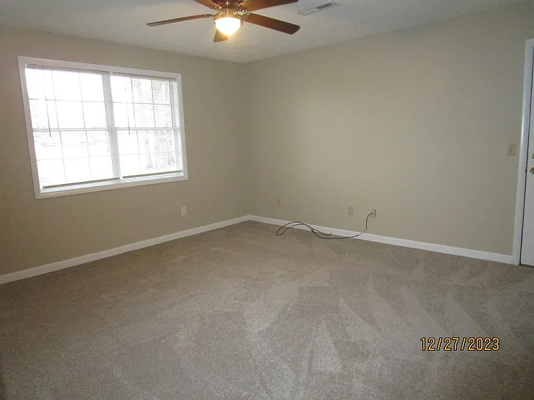 50 Parkplace Dr — Photo 14