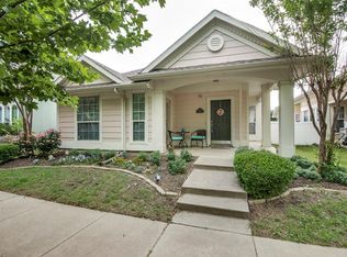 1624 Jasmine Trl, Aubrey, TX 76227
