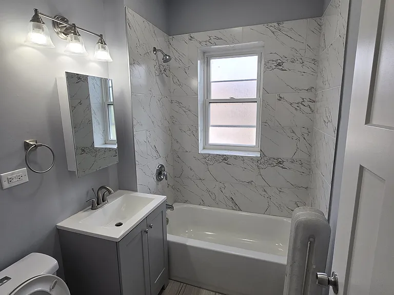 8117 S Drexel Ave #2 — Photo 20