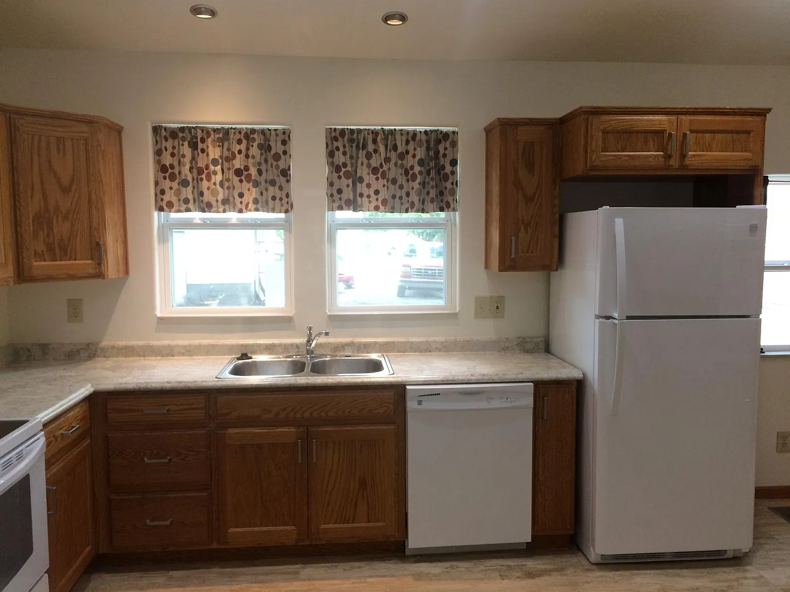 5 bed, $2,750 — Photo 4