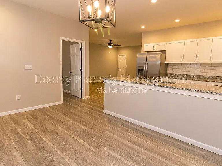18 Michigan Ln #3 — Photo 3
