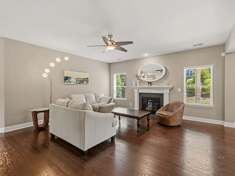 167 Alexandria Dr — Photo 18