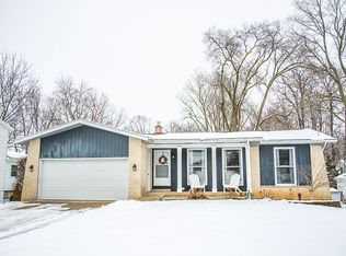 8596 Woodhaven Dr SW, Byron Center, MI 49315