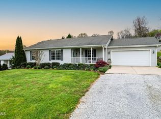 120 Pates Ln, Greeneville, TN 37743