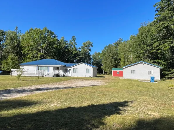 1191 N Roscommon Rd, Roscommon, MI 48653