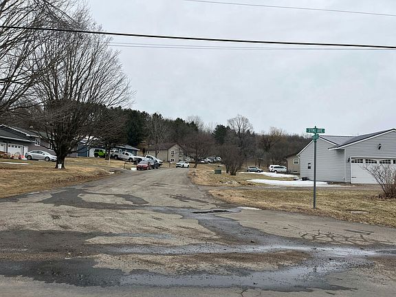 4th image of 1107 Park Dr