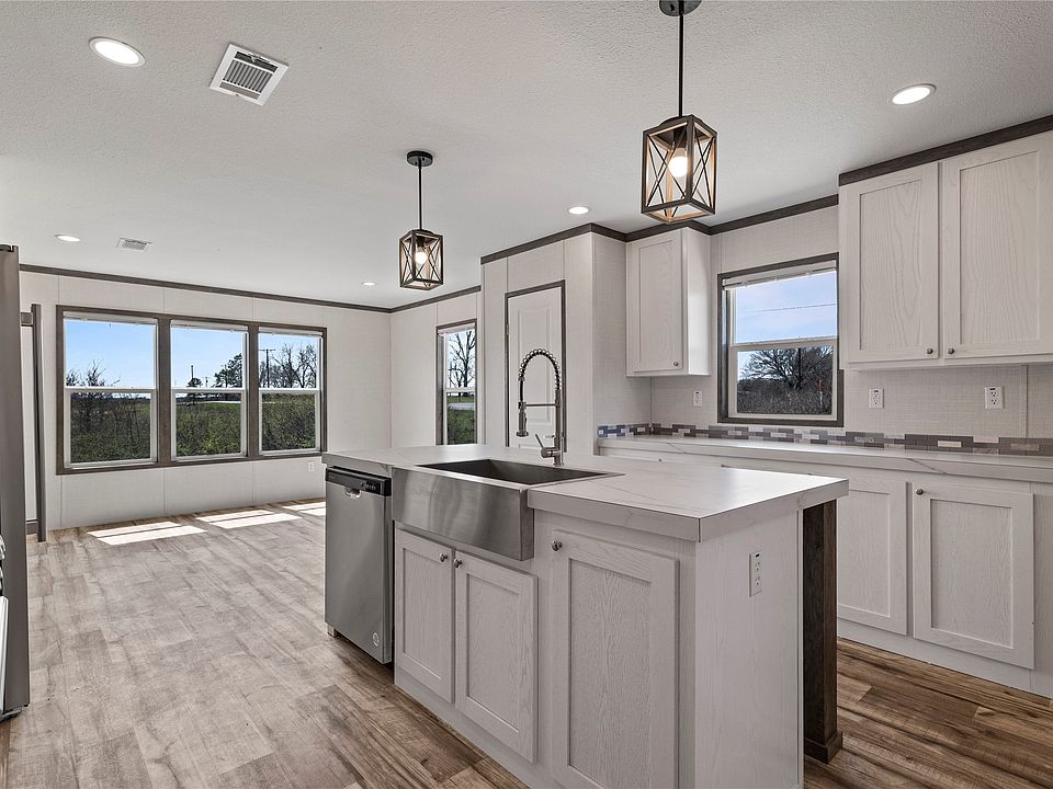 1st image of 3924 Sandusky Rd