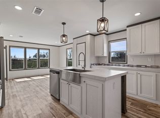 3924 Sandusky Rd, Whitesboro, TX 76273