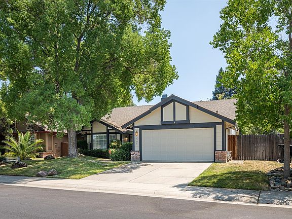 3rd image of 1406 Deerfield Cir