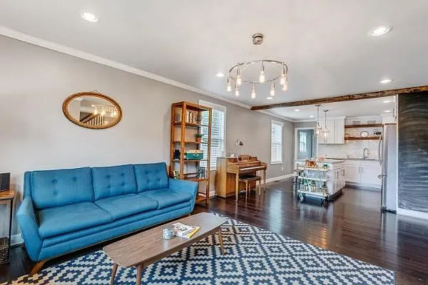 809 Maplewood Pl — Photo 4