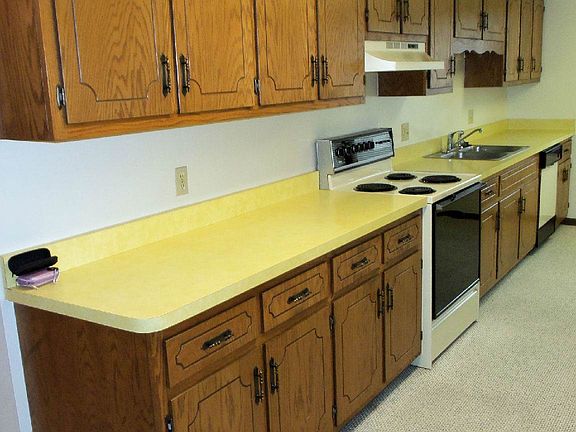 Kitchen (2)