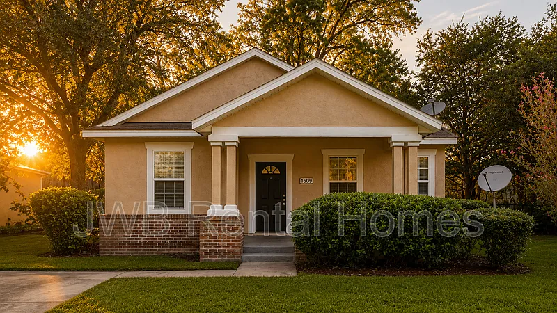 Northside — Photo 1