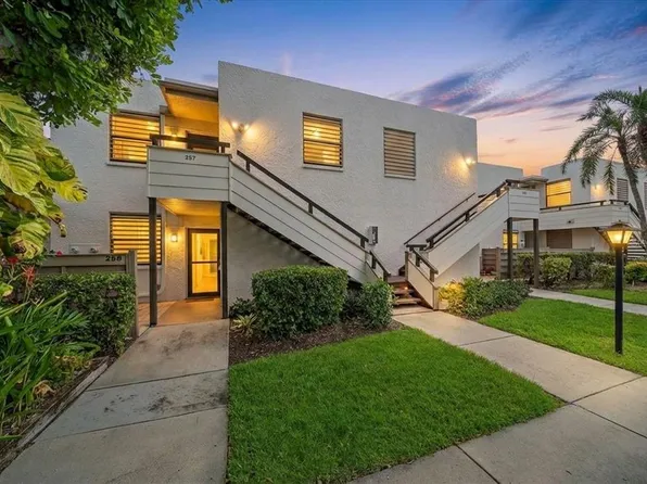 257 Sherwood Dr #257, Bradenton, FL 34210