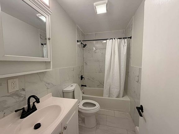 3rd image of 77 Orchard St #1LL
