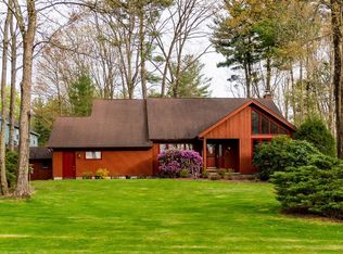14 Leonardo Dr, Clifton Park, NY 12065
