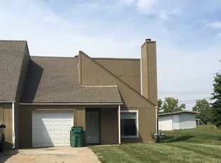 1700 Blueberry Dr APT B, Harrisonville, MO 64701
