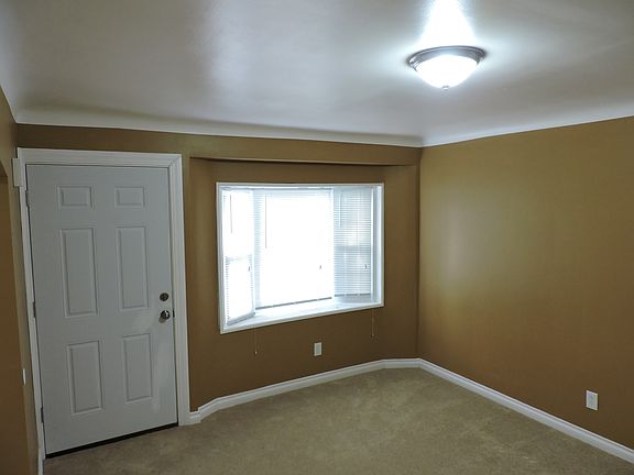 5th image of 3131 Williams St