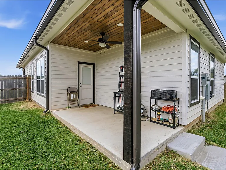 1200 Military Dr — Photo 20