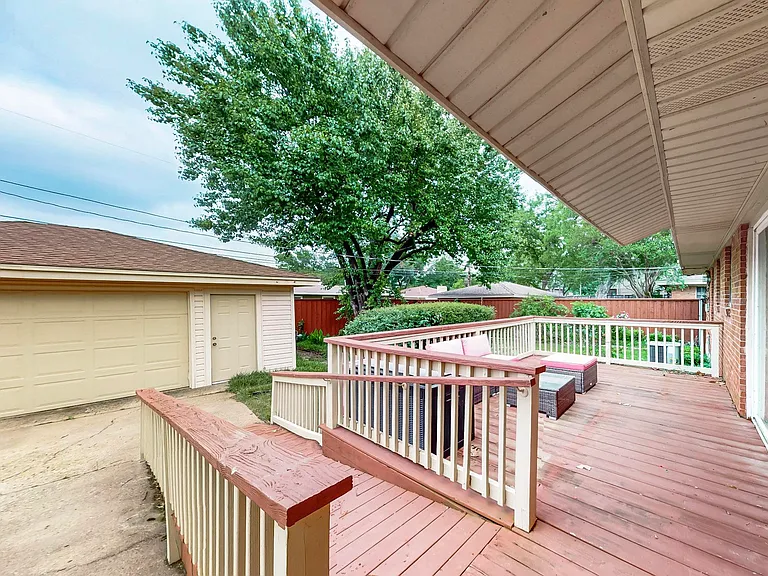 7305 Lehigh Dr — Photo 21