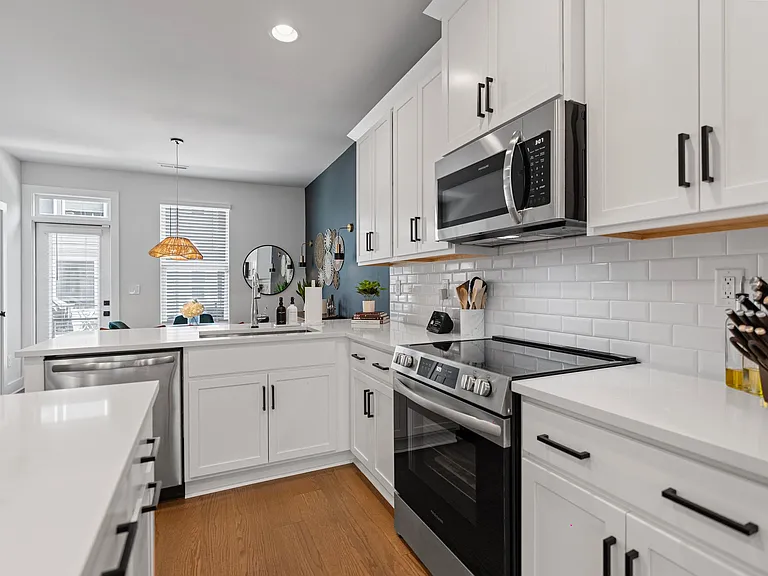 6020 Irwins Branch Dr — Photo 15