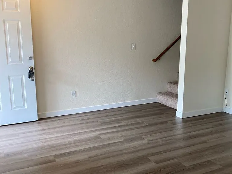 7604 51st Ave NE — Photo 18