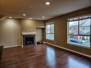 16416 1st Park SE, Bothell, WA 98012