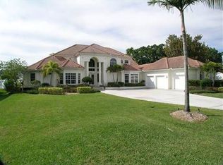 6902 Old Whiskey Creek Dr, Fort Myers, FL 33919