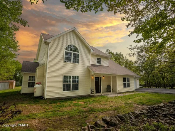 320 Scenic Dr, Albrightsville, PA 18210