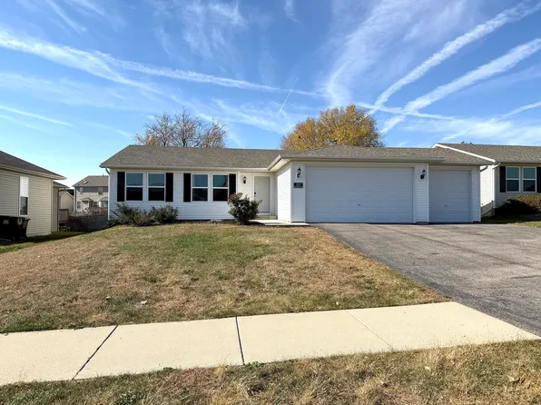7272 Pleasant View Dr, Machesney Park, IL 61115