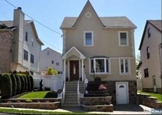 1st image of 183 Arlington Blvd #House