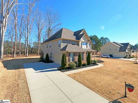 2nd image of 110 Waltzing Vine Ln