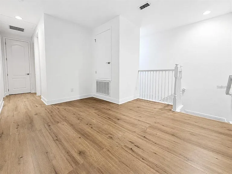 10345 Belfry Cir — Photo 13